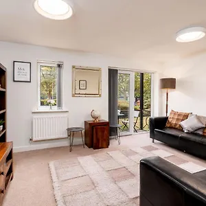 https://lakeside-reach.yorkshirehotels.net