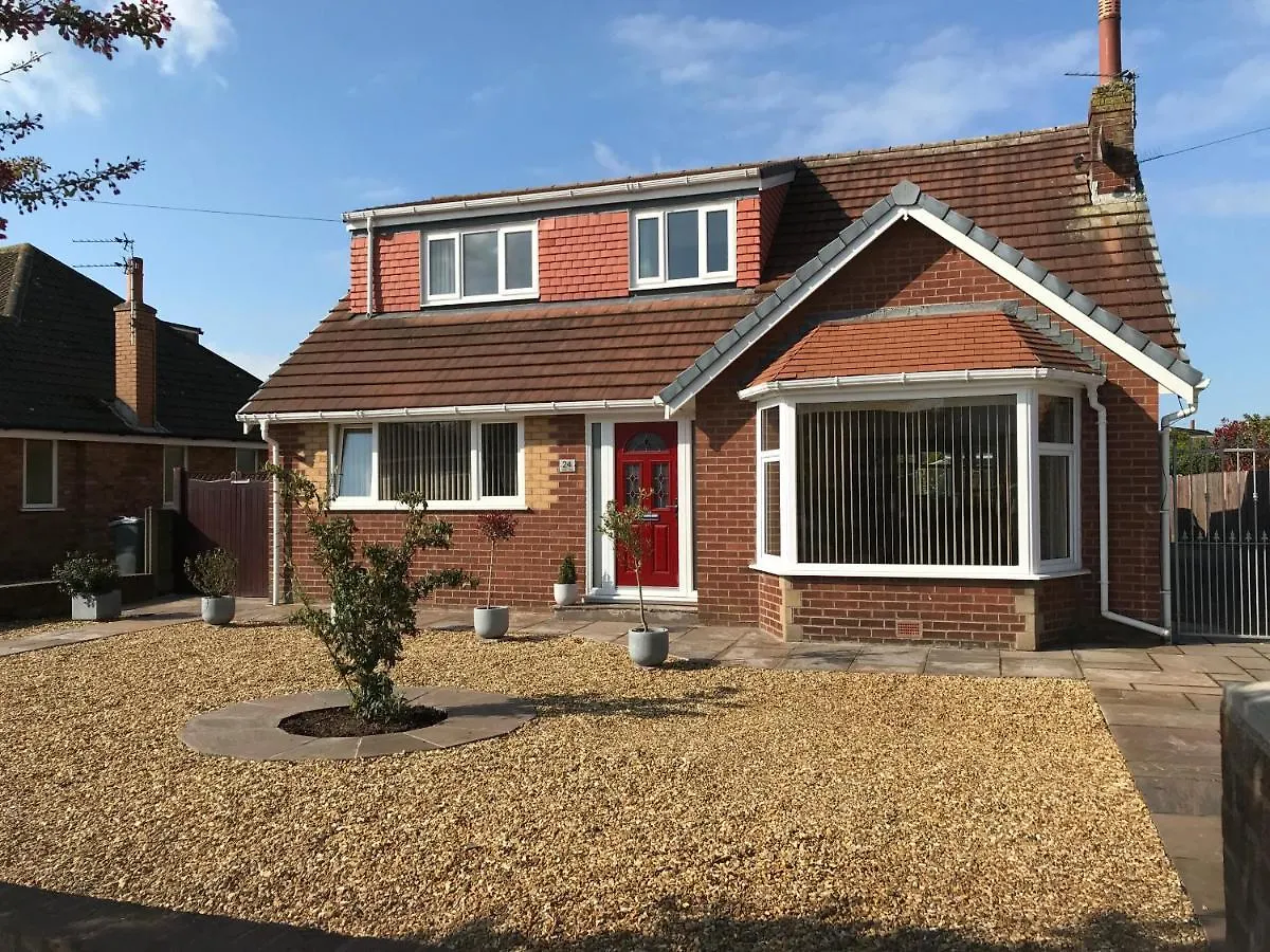 24 Elmhurst Road Lytham St Annes Apartment